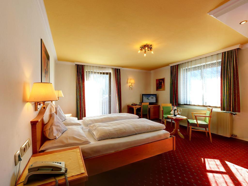 Heart Hotel Arlberg Санкт-Антон-ам-Арльберг Экстерьер фото