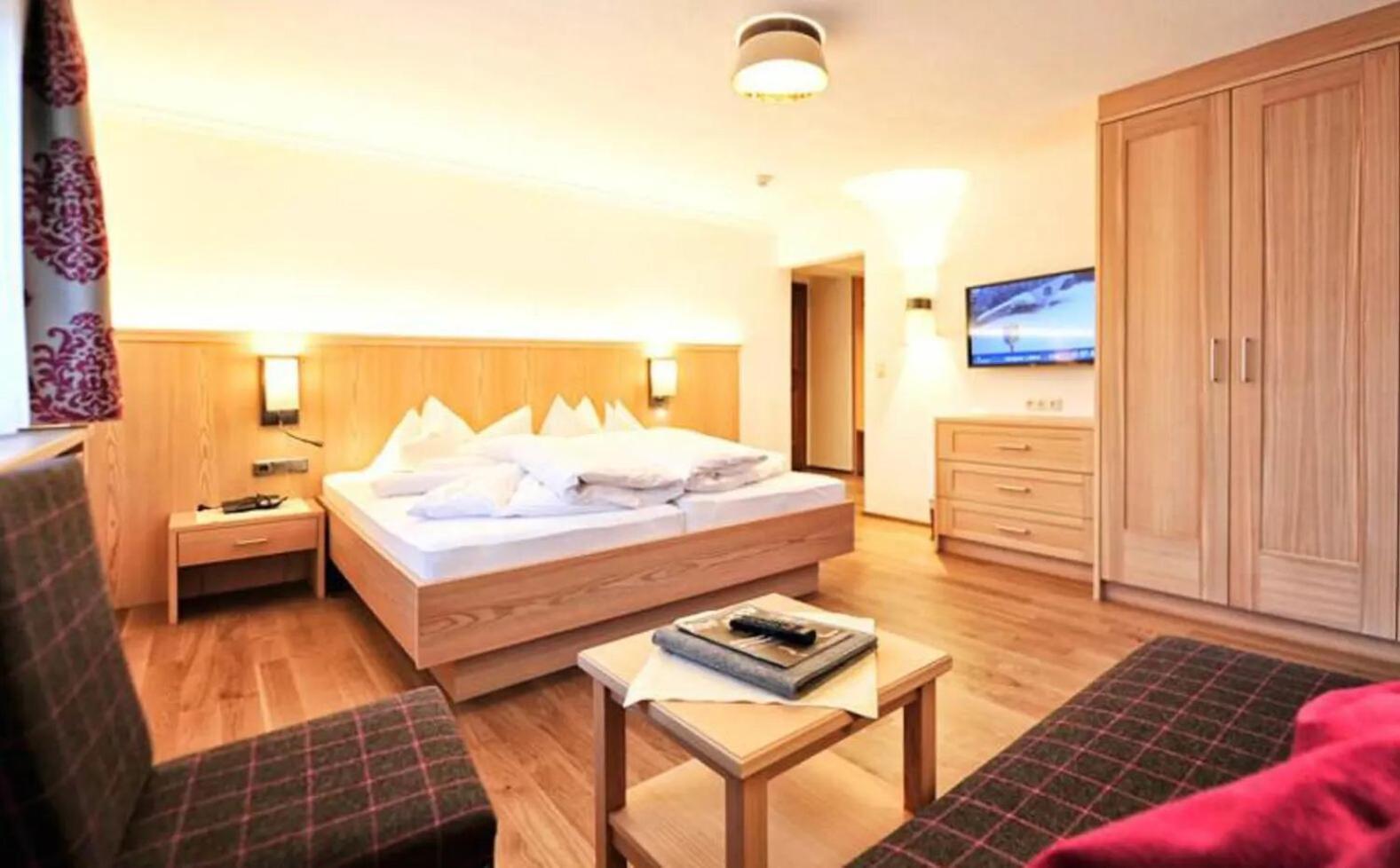 Heart Hotel Arlberg Санкт-Антон-ам-Арльберг Экстерьер фото