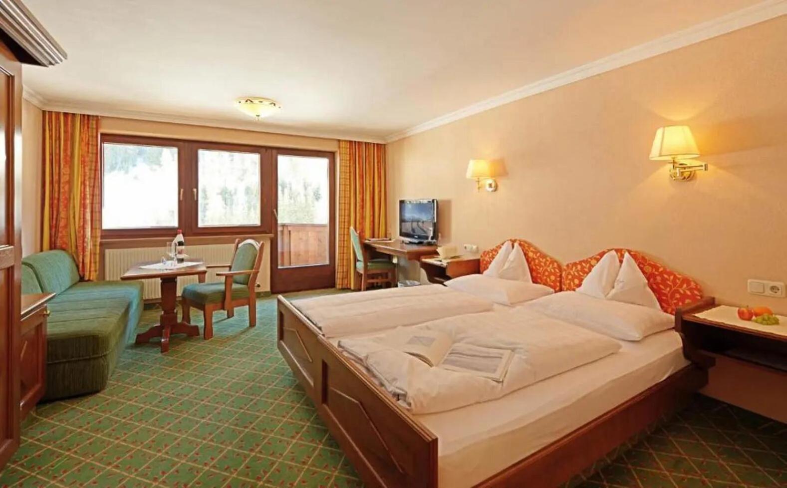 Heart Hotel Arlberg Санкт-Антон-ам-Арльберг Экстерьер фото