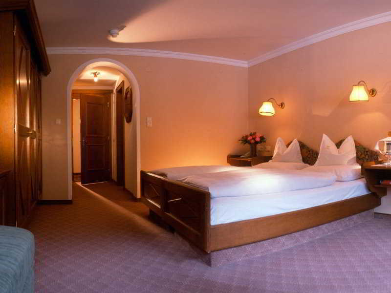 Heart Hotel Arlberg Санкт-Антон-ам-Арльберг Экстерьер фото