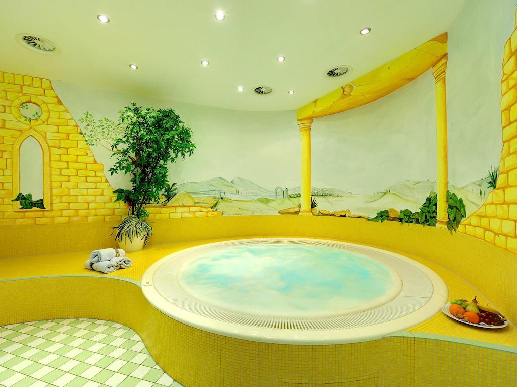 Heart Hotel Arlberg Санкт-Антон-ам-Арльберг Экстерьер фото